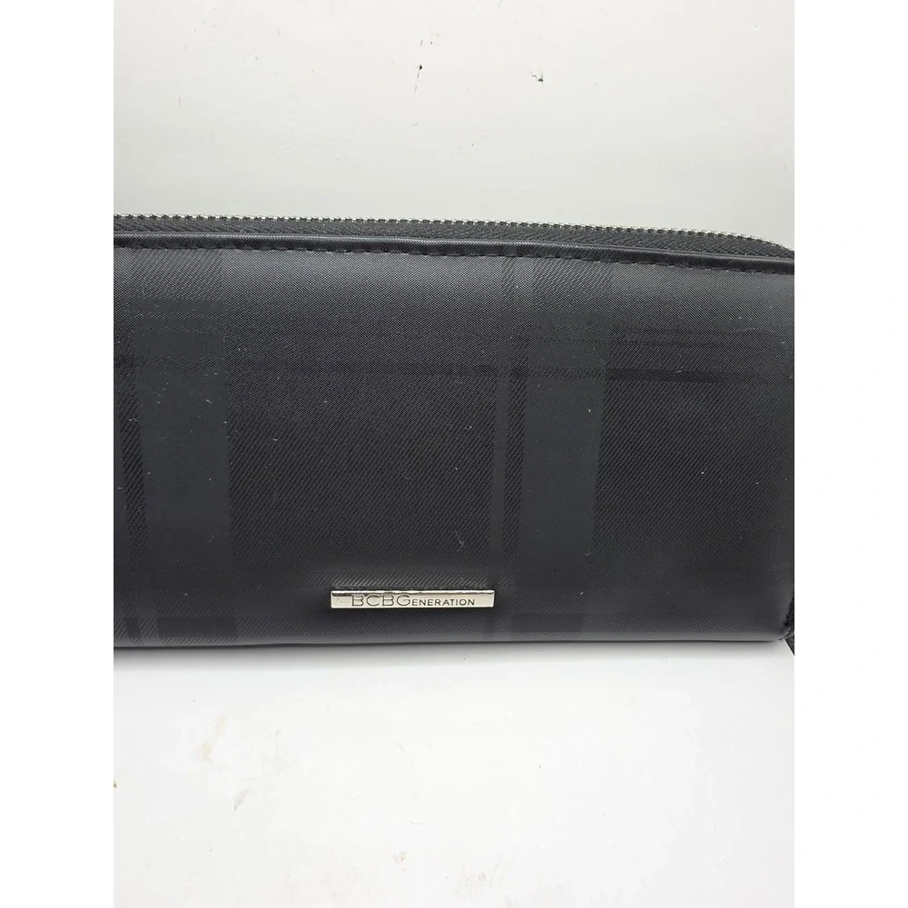 BCBGeneration Black Tonal Plaid Zip Around Wallet Silver Logo Bar Accordion